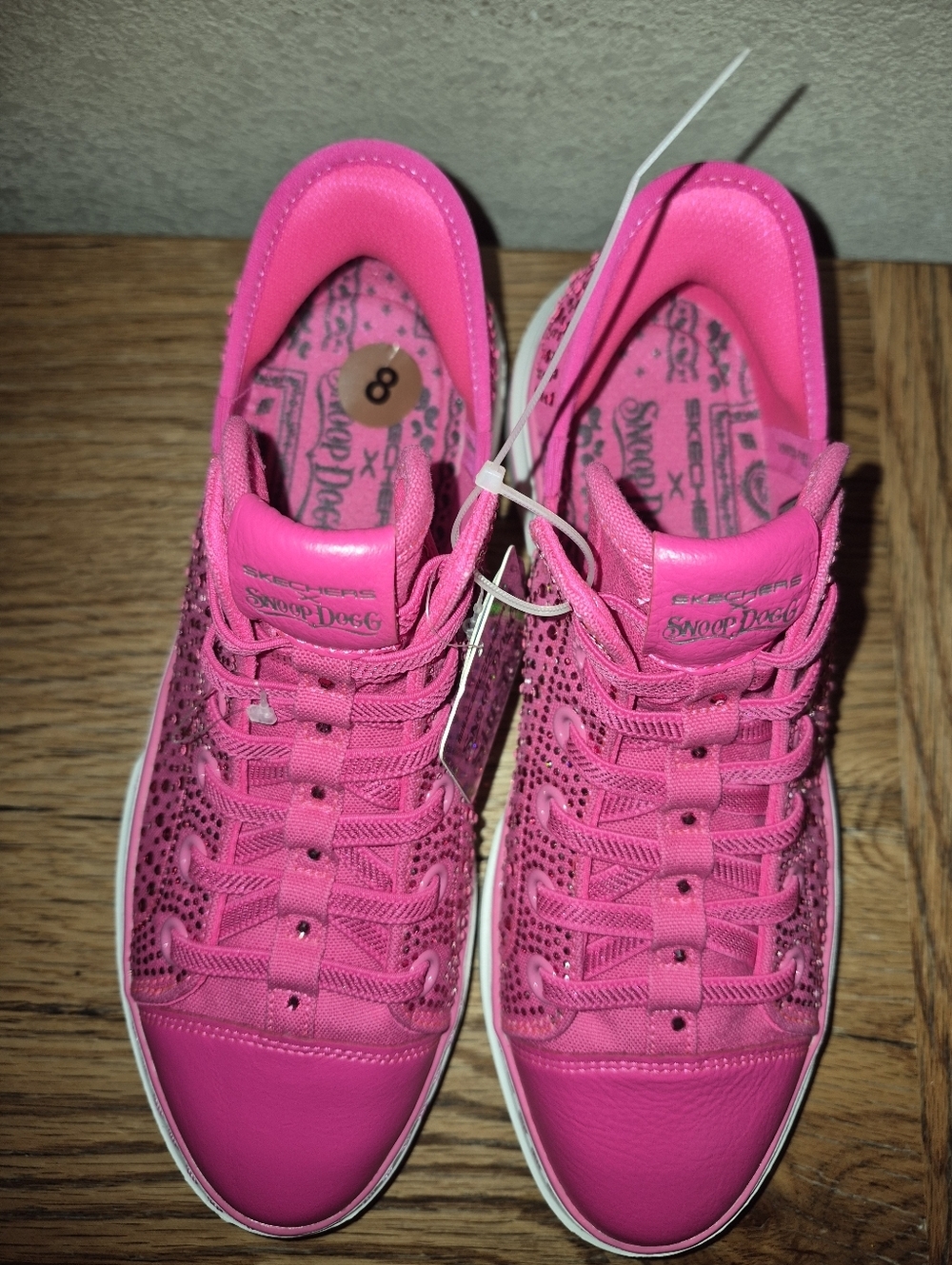 New!Skechers Women's Slip-Ins Snoop Dog Rhine-Stoned Sneakers in hot pink Size 8 - Picture 3 of 6